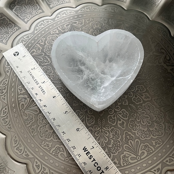 overthemoon2020 Other - White Selenite Heart Bowl